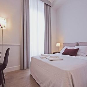 Gemini Suites Navona